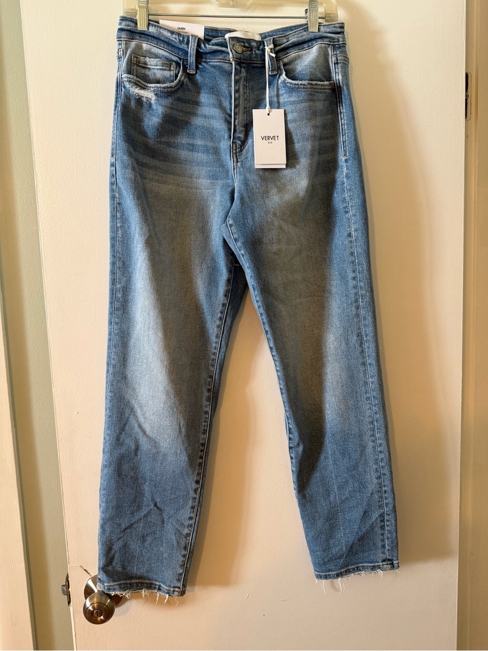 VERVET Women's Light Blue Straight-Leg Jeans